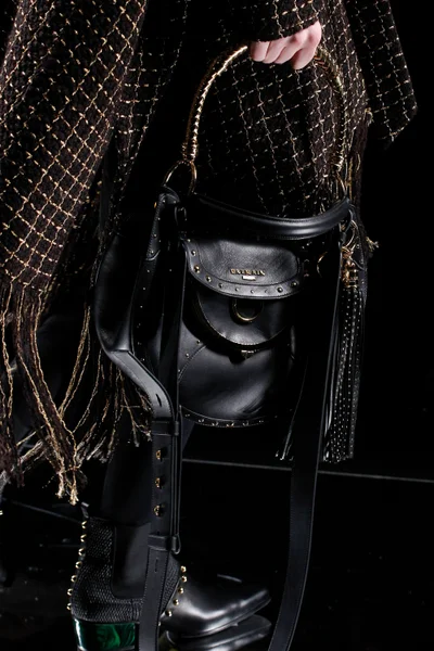 Look 101